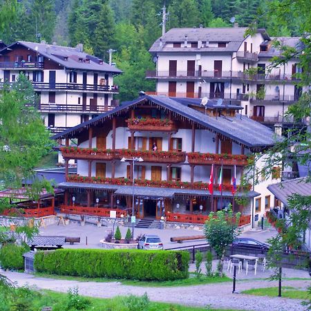 Hotel Le Pinete بيتازاتوري المظهر الخارجي الصورة