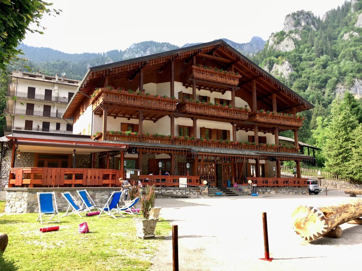 Hotel Le Pinete بيتازاتوري المظهر الخارجي الصورة
